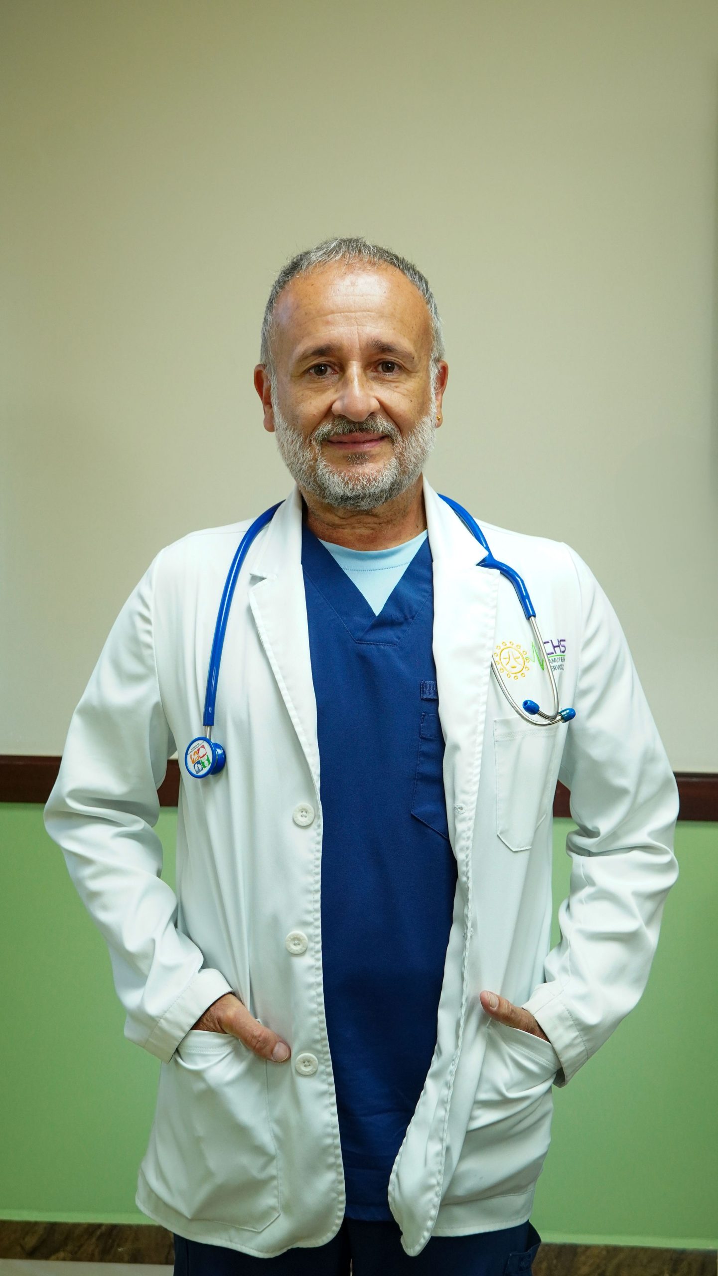 Dr. William Dávila